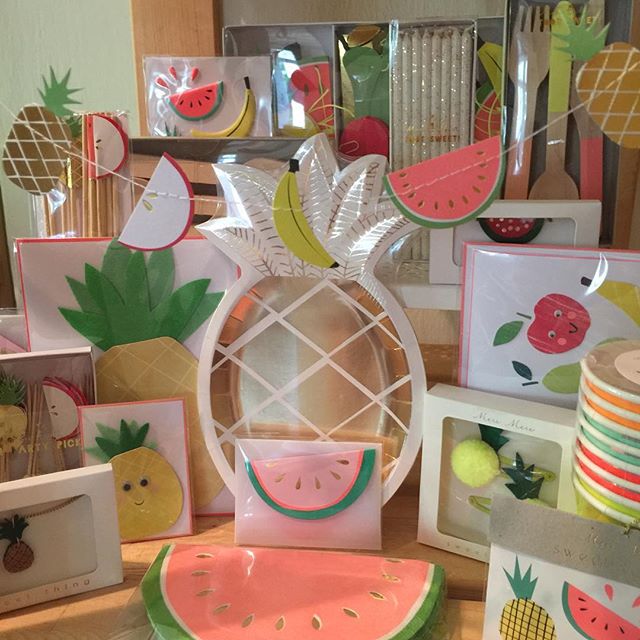 Loving this tropical fruit vibe from Meri Meri, carried through the partyware, cards, necklaces, tattoos....makes me feel sunny 😎"