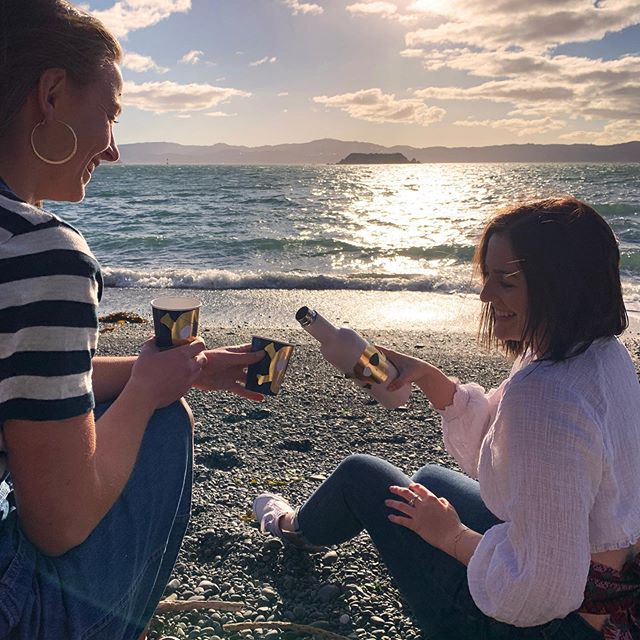 Our pirate party is coming to a close with a lovely sundowner on the beach! Celebrate good company in style with @merimeriparty , whether a pirate, a mermaid, or an adventurous octopus friend 🦑#merimeri #merimeriparty #singaporeshopping #gooddesign #partyware #homeware #pirateparty #piratepicnic #beachpicnic #sunsets #pirate #goodcompany